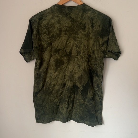 The Mountain Graphic Tee Two Jaguars Green size Medium ^ - Picture 6 of 7